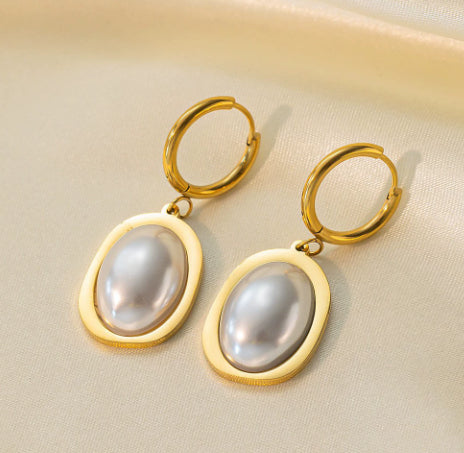 Fashionable Non-fading Heart-shaped Necklace Simple Vintage Titanium Steel Earrings